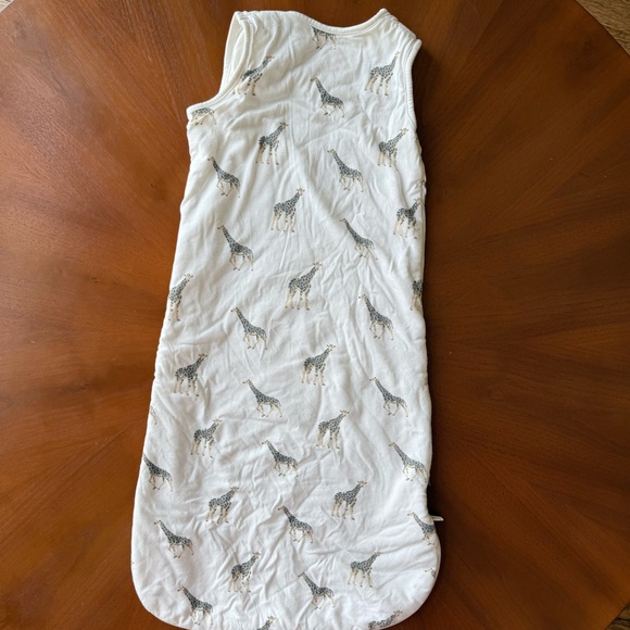 VGUC Kyte Baby bamboo sleep bag giraffe pattern 1.0 tog 0-6 months - Picture 6 of 6